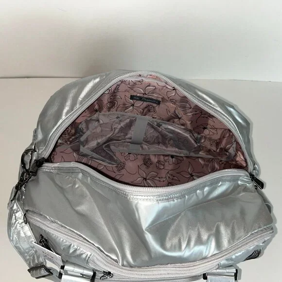 Lug Propeller 2 Overnight Travel Bag Metallic Silver Overnight/Weekender Bag - Picture 13 of 16